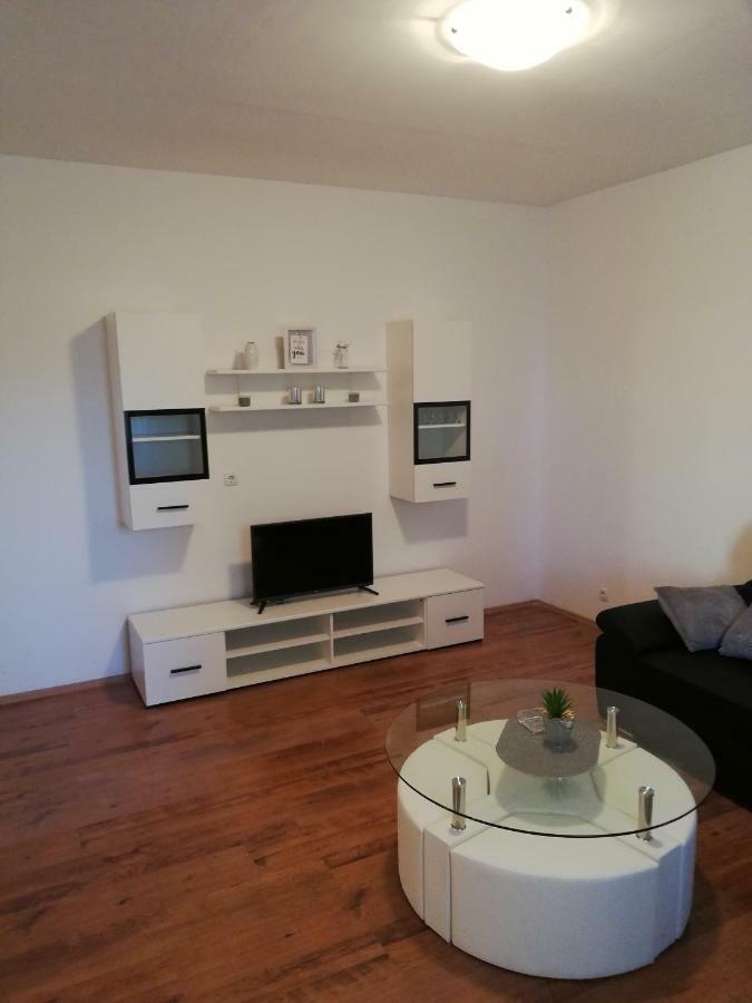 Mala Kuca Appartement Vodice Buitenkant foto